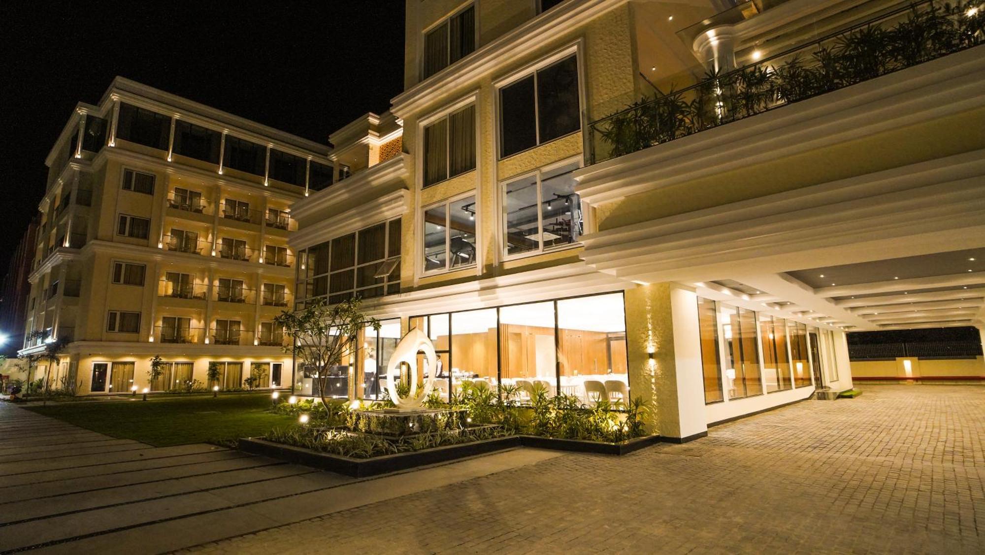Antique Regency !! Luxurious Hotel In Digha !! Dış mekan fotoğraf