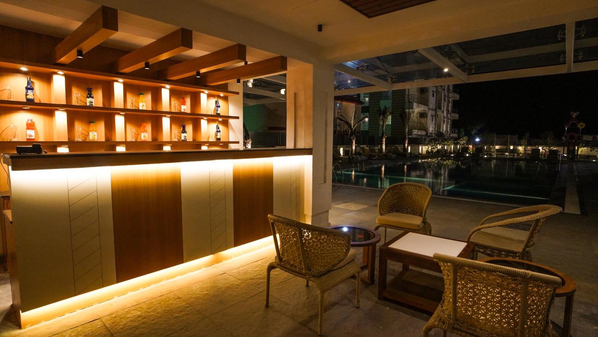 Antique Regency !! Luxurious Hotel In Digha !! Dış mekan fotoğraf