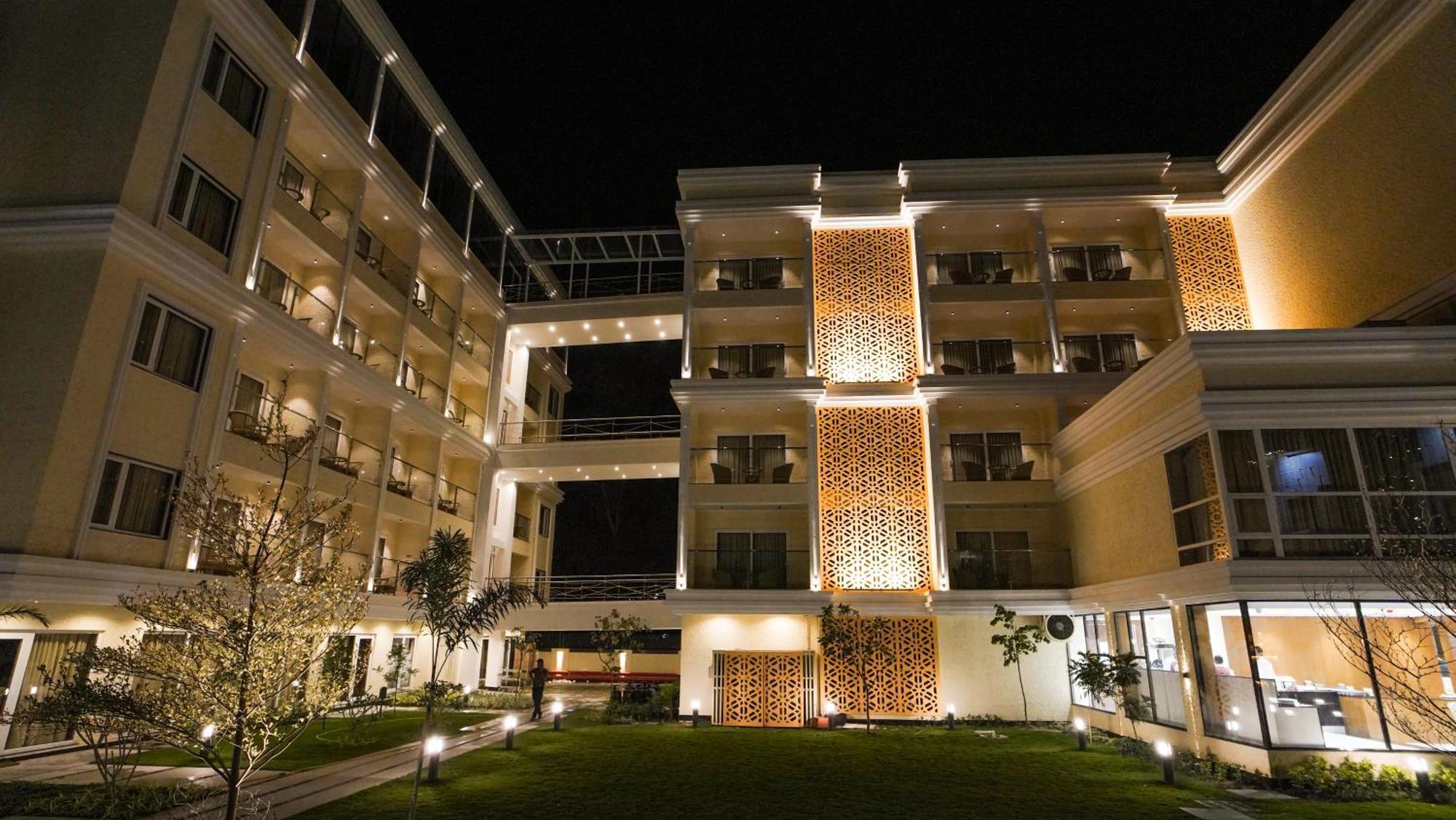 Antique Regency !! Luxurious Hotel In Digha !! Dış mekan fotoğraf