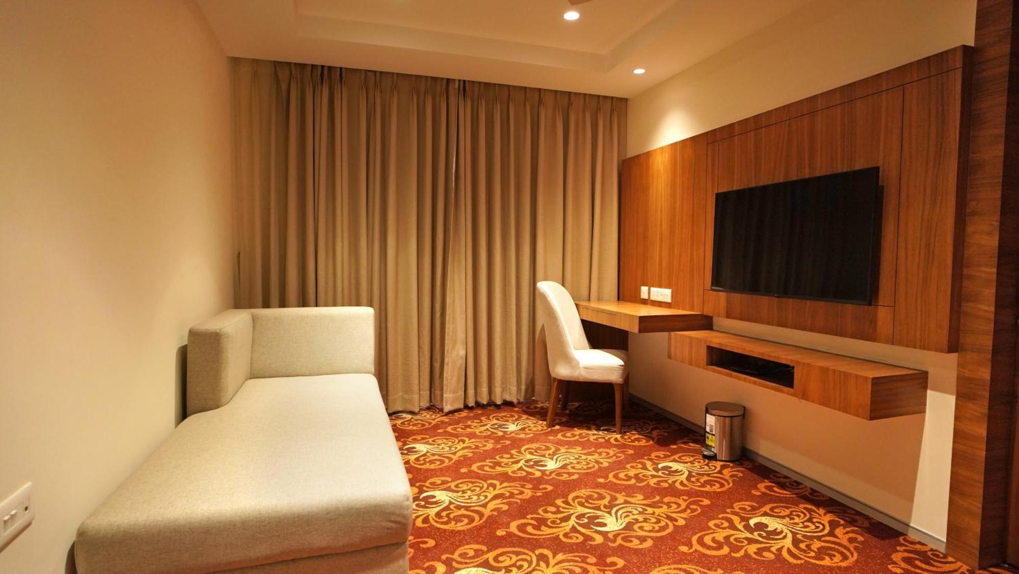 Antique Regency !! Luxurious Hotel In Digha !! Dış mekan fotoğraf